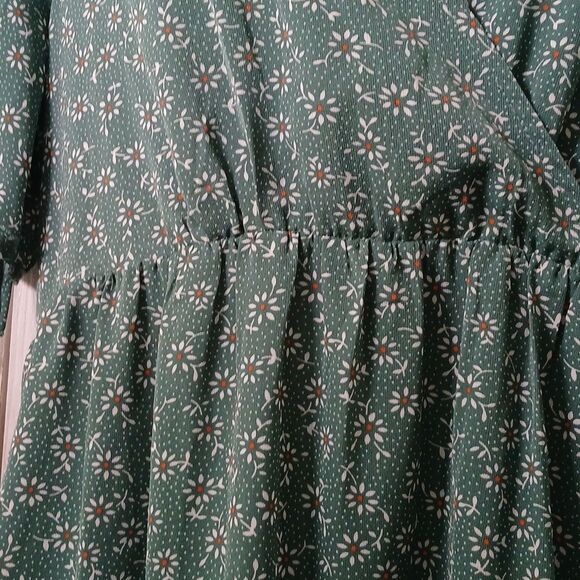 Green floral print flowy summer vacation cruise dress Sz L NWOT - Picture 4 of 8